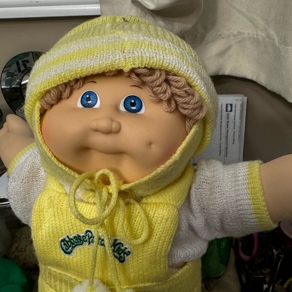 Cabbage Patch Kid Doll in Yellow Hooded Jumpsuit - Picture 5 of 8